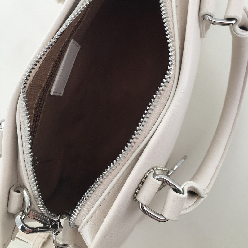 East-West Hobo M Bag #1 - OFF WHITE